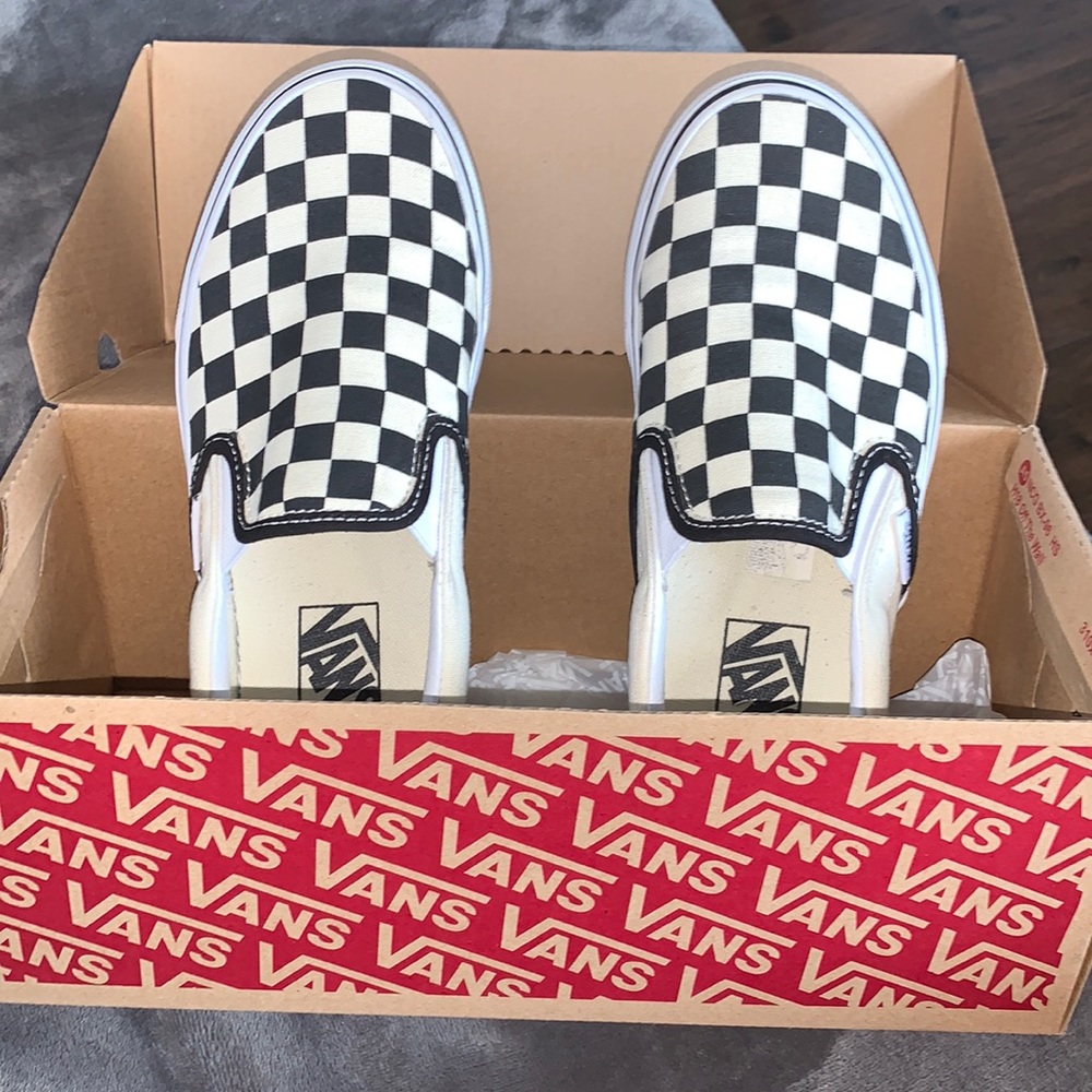 checkered vans